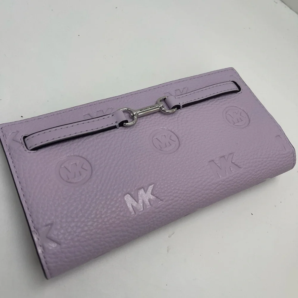 MICHAEL KORS Carson Large Logo Debossed Snap Wallet Light Quartz NWT